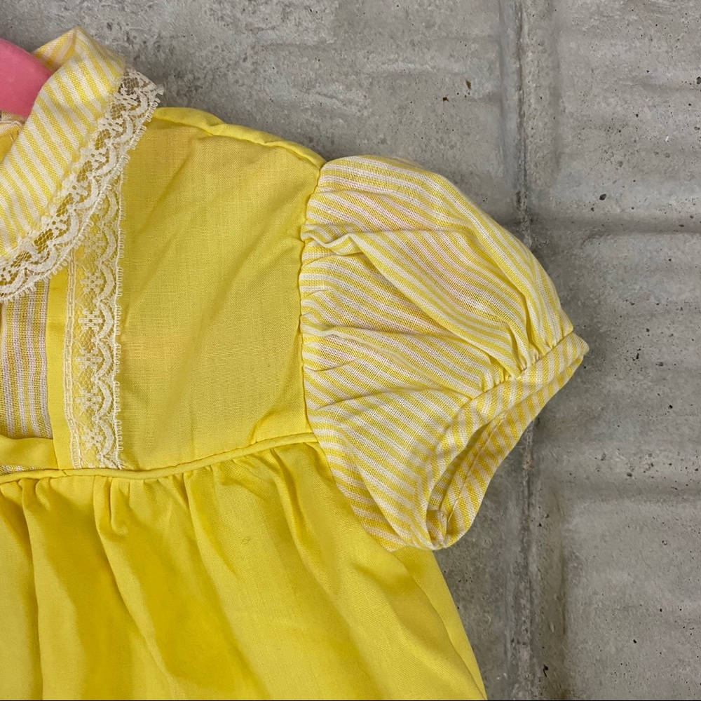 Vintage Baby Girl Dress Size 0-3 Months Yellow - Picture 2 of 6